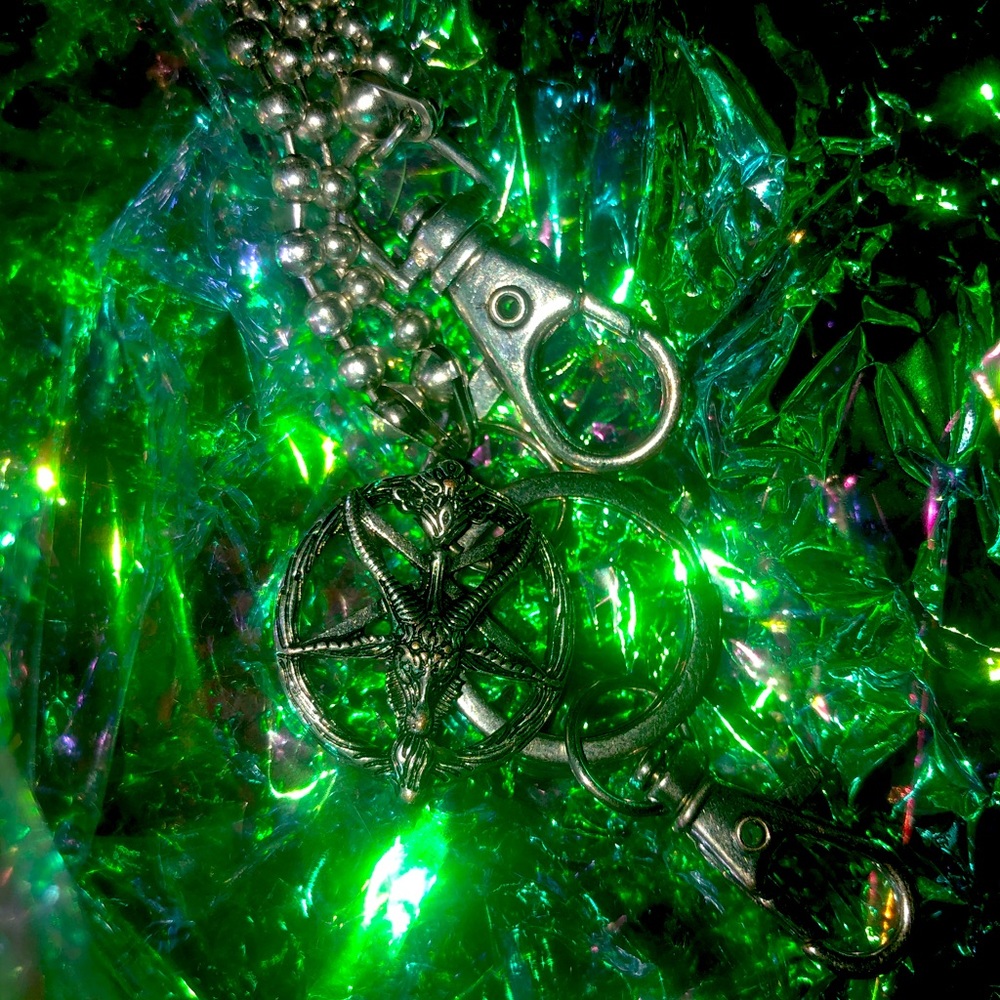 Spencer's Baphamet Pentagram Wallet Chain